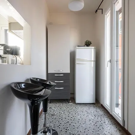 Ca' Giorgia Venice Apartment With Balcony * Venice
