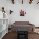 Ca' Giorgia Venice Apartment With Balcony Венеция