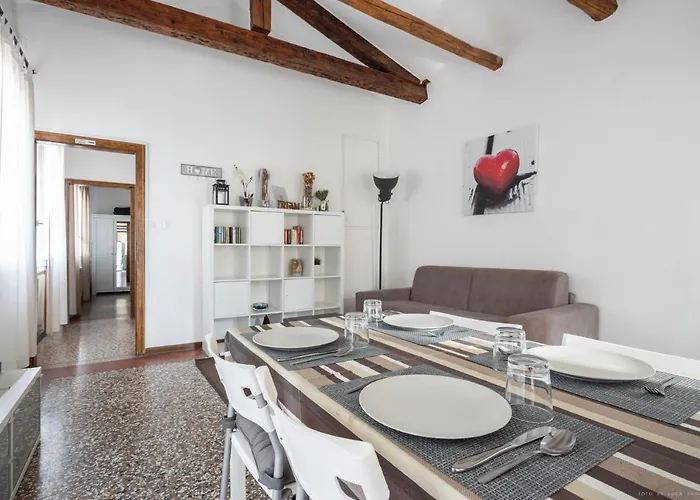 Lägenhet Ca' Giorgia Venice Apartment With Balcony *