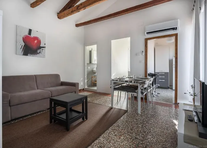 Lägenhet Ca' Giorgia Venice Apartment With Balcony